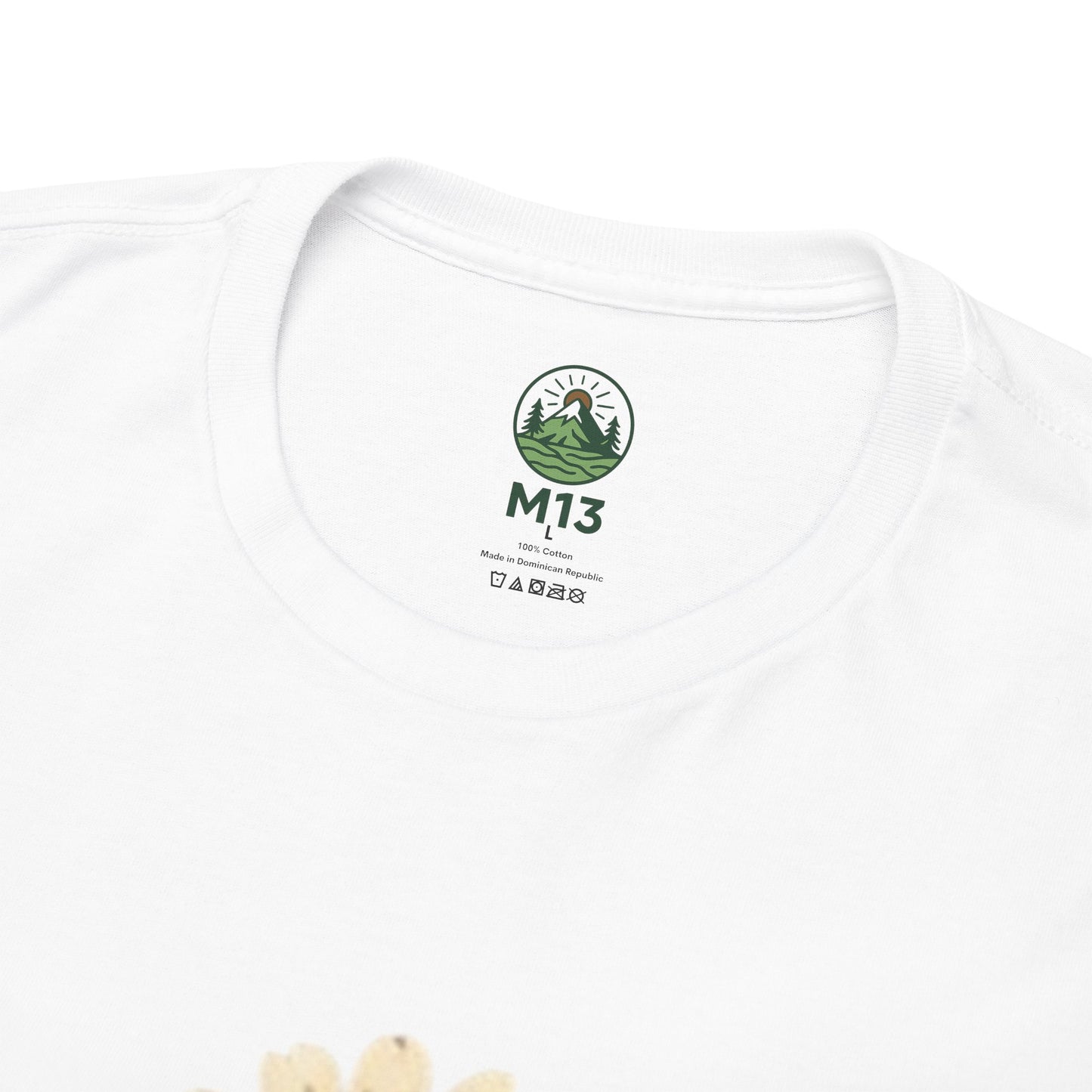 Minimalist Flower Roots T-Shirt – Nature Inspired Graphic Tee, Botanical Design, Aesthetic Plant Shirt, Unisex Cotton Tee
