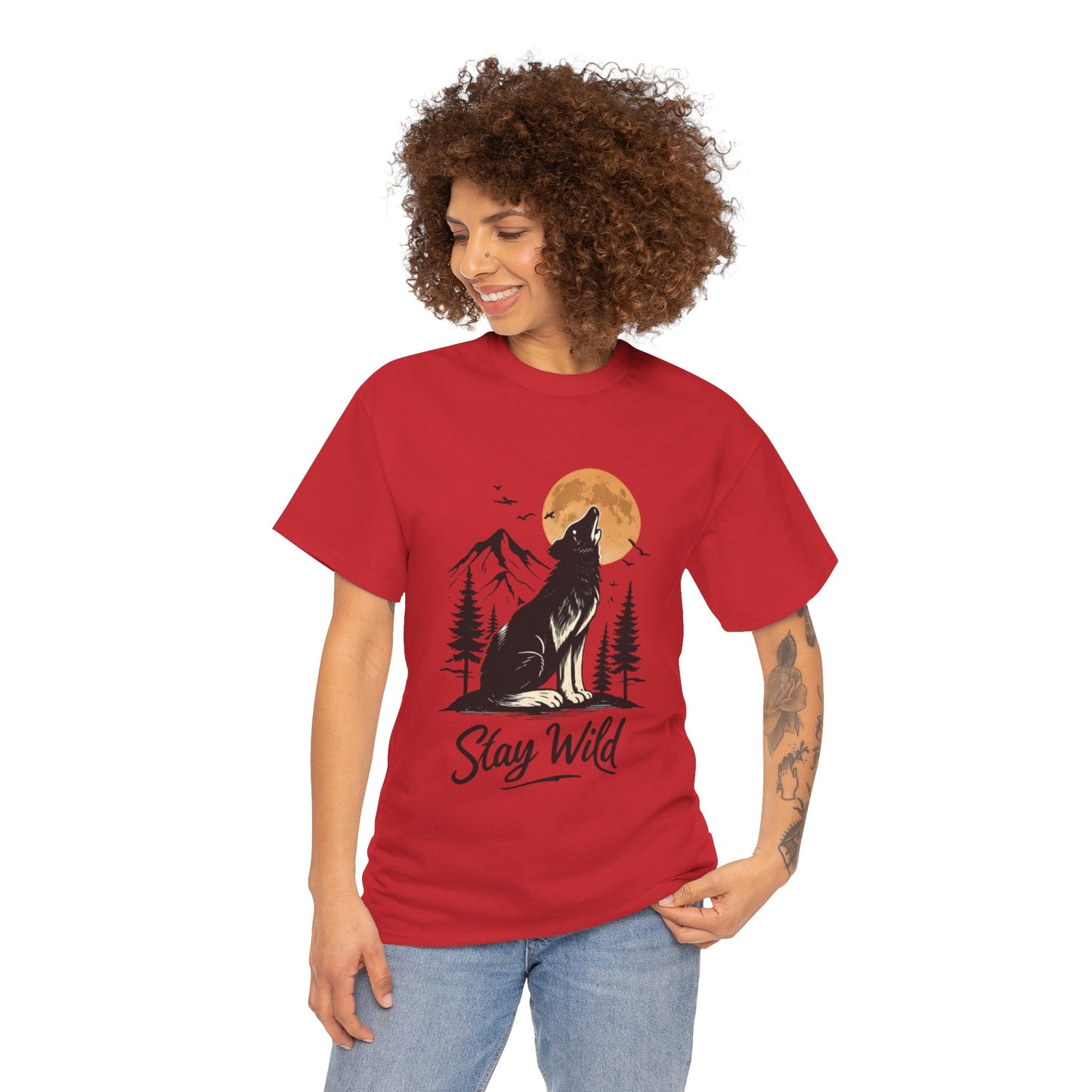 Howling Wolf Stay Wild Shirt – Aesthetic Nature Tee for Outdoor Lovers & Adventure Souls