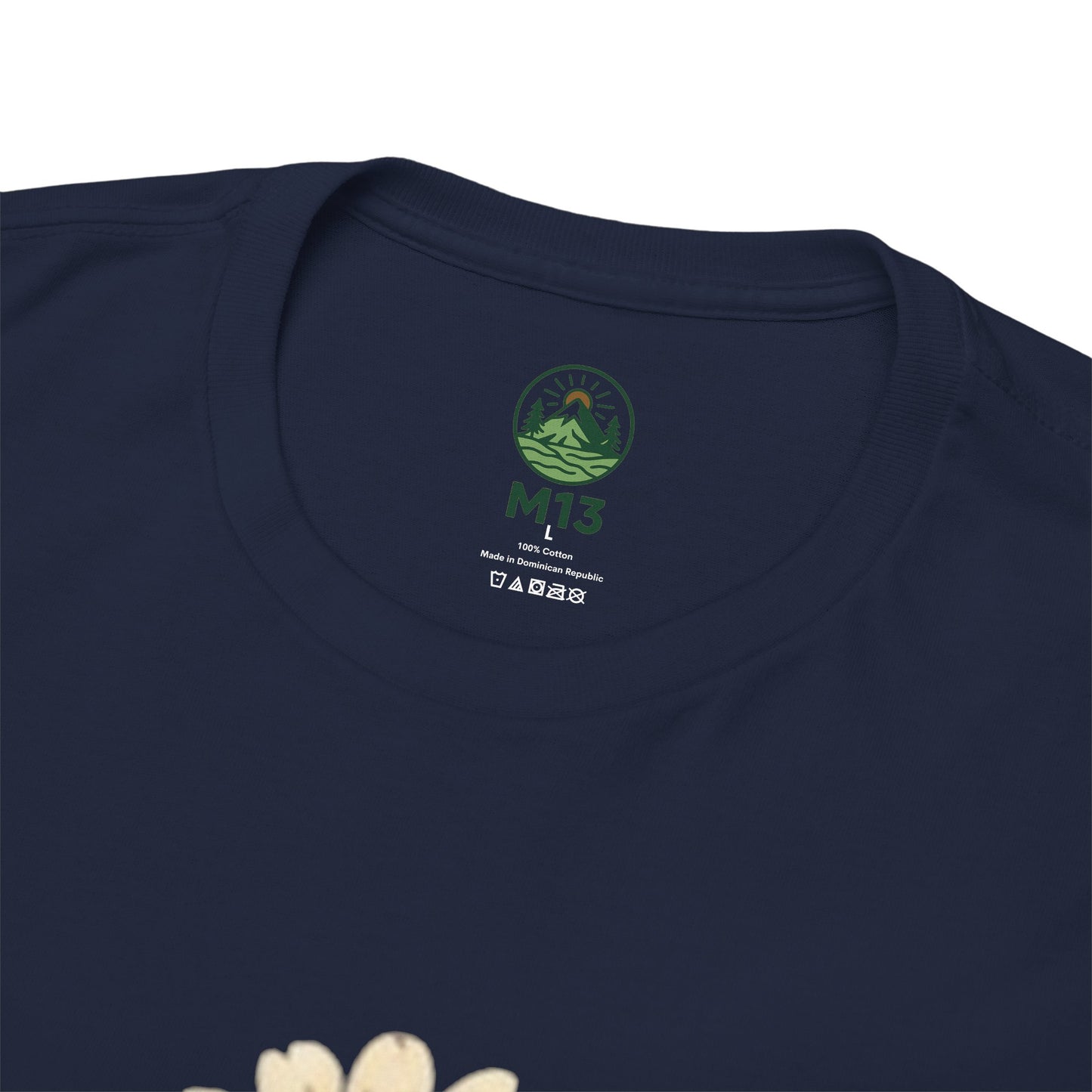 Minimalist Flower Roots T-Shirt – Nature Inspired Graphic Tee, Botanical Design, Aesthetic Plant Shirt, Unisex Cotton Tee