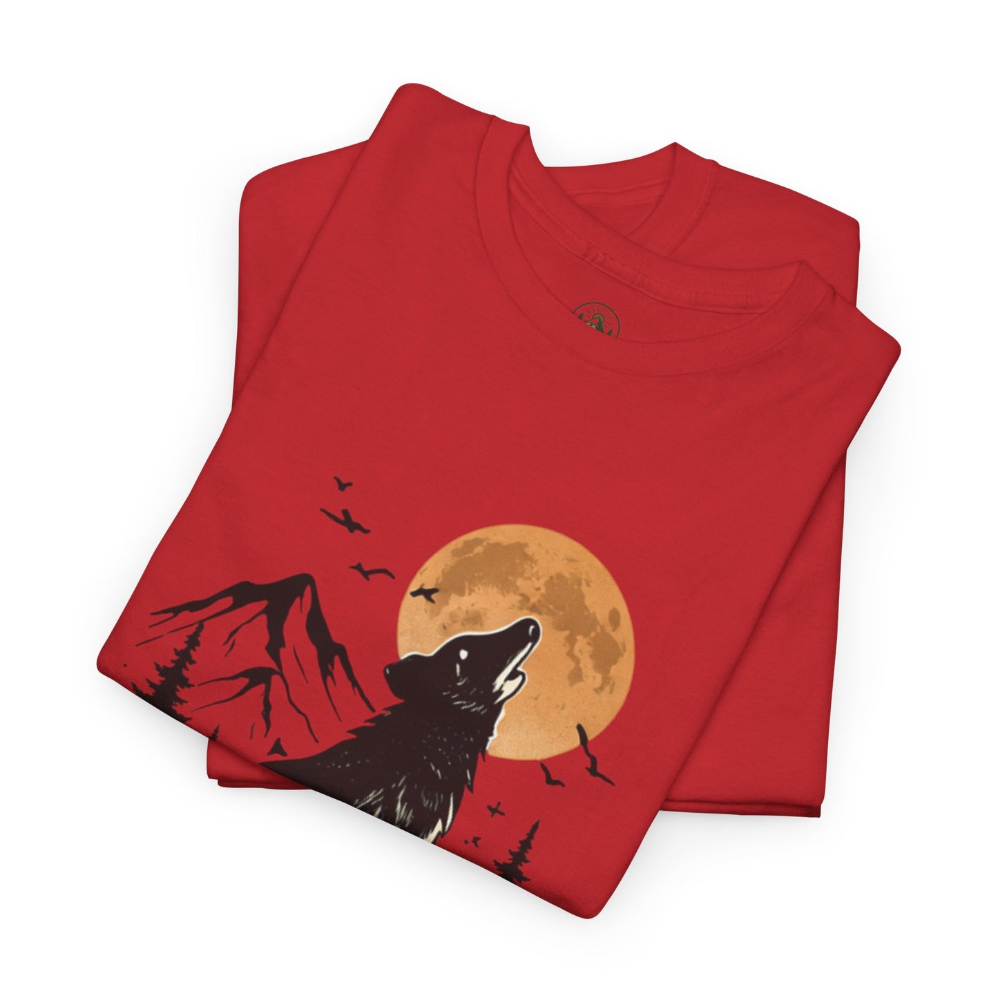 Howling Wolf Stay Wild Shirt – Aesthetic Nature Tee for Outdoor Lovers & Adventure Souls